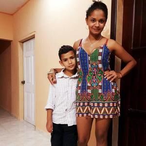 Meet your Posher, Alejandra